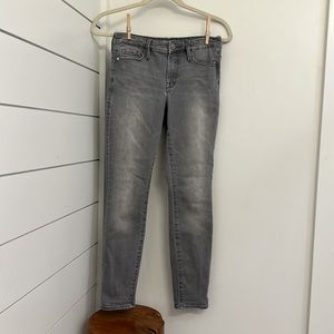 Athleta Women’s Sculptek Ultra Skinny Jeans size 4P in grey wash